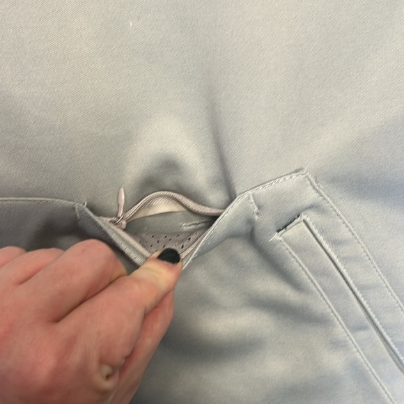 Wagner Seahawks sweatshirt - Picture 4 of 10